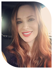 Sherri Roberts Directora de Comunicaciones